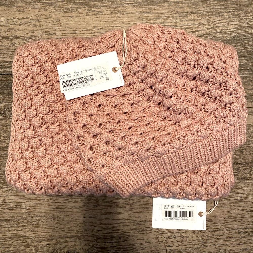 Dillards Pink Crocheted Hat & Scarf